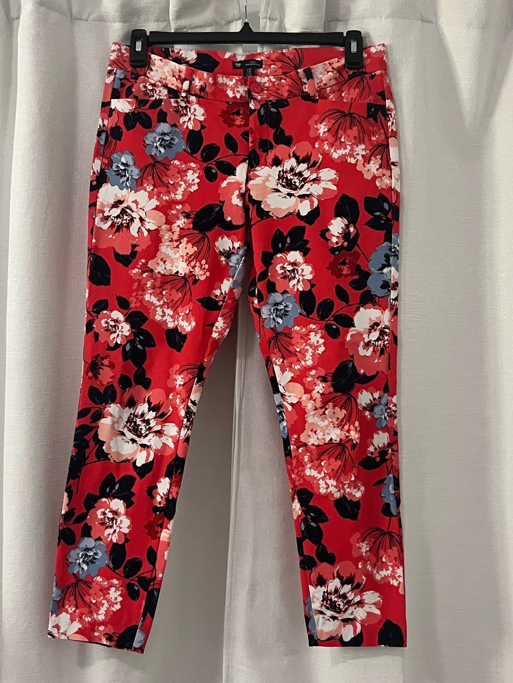 Gap Khakis by Gap Slim City Floral Crop Women’s pant